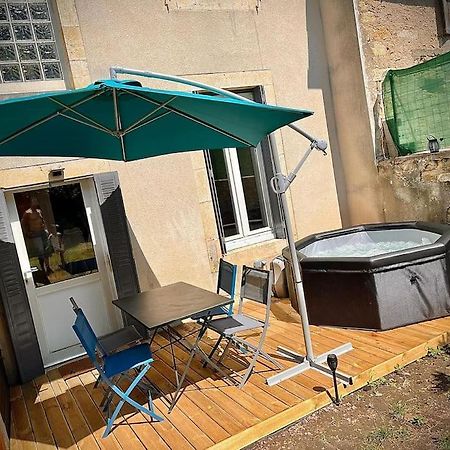 Tres Bel Appartement Avec Jardin Et Jacuzzi Scey-sur-Saone-et-Saint-Albin Exterior photo